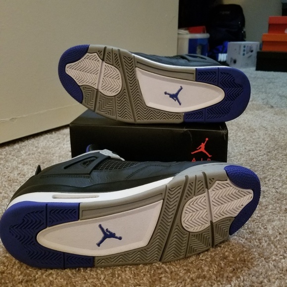 Air Jordan Retro 4 Motorsport Black - Picture 3 of 5